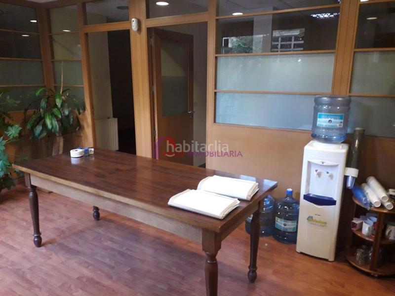 Foto 61f8a41b-95b8-4501-ba20-83ec426dff3c. Rent business premise in Casco Antiguo Burgos