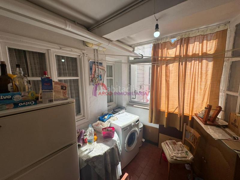 Foto 8a76d382-1078-4acb-9cf3-a285c0329350. Flat with heating in Santa Teresa - San Pedro Cardeña Burgos