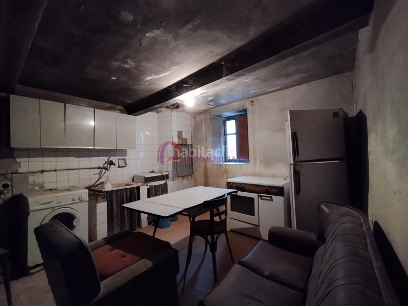 Foto 13167b36-745e-497e-9082-532dd8eeb18f. Haus mit heizung parking in Cayuela