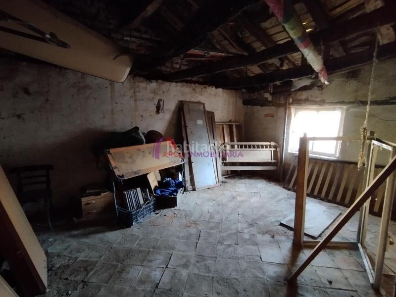 Foto bd0ddeb5-471e-4320-9d47-c8afa3768e17. Haus mit heizung parking in Cayuela