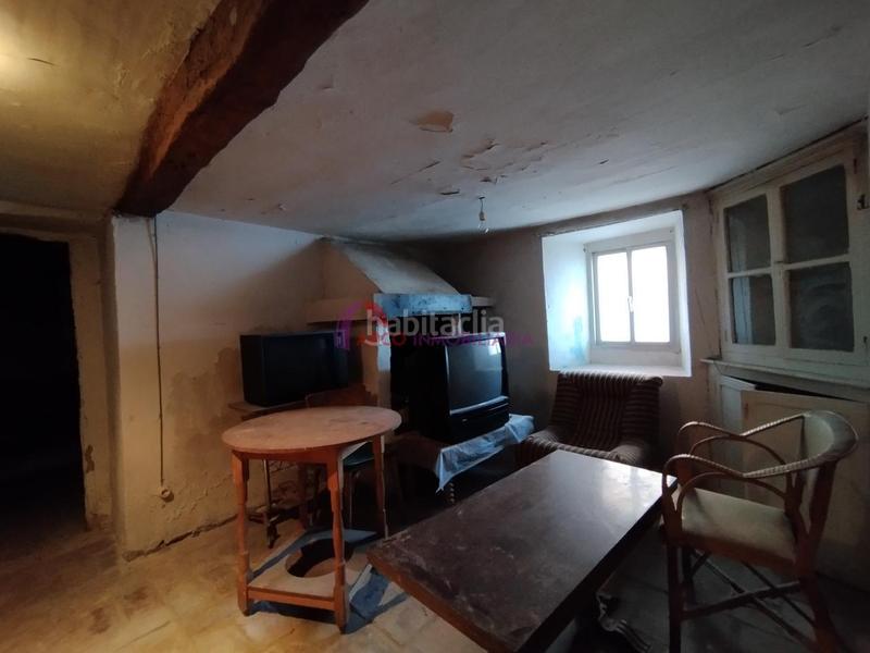 Foto e8ba9f0d-daa5-451d-844b-8a088b63f105. Haus mit heizung parking in Cayuela