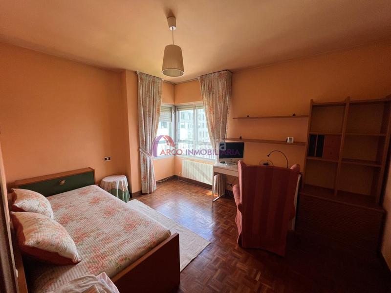 Foto be3dae53-e529-43b8-adb6-e03695a510c8. Appartamento con riscaldamento parcheggio in Reyes Católicos Burgos