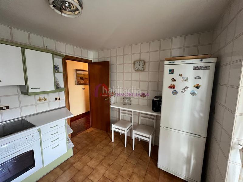 Foto 832866c5-e407-45c9-99f5-f1c9db205965. Flat with heating parking in Reyes Católicos Burgos