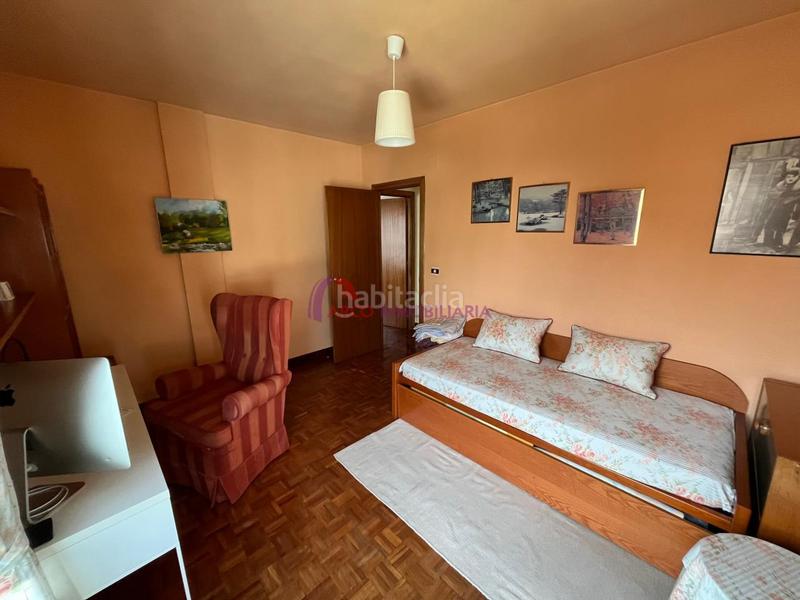 Foto e6340f7f-e266-4002-965a-0d98b0afcd9e. Flat with heating parking in Reyes Católicos Burgos