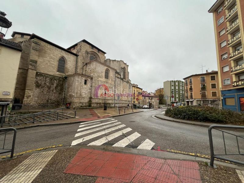 Foto 518bc28d-56e8-4846-a770-7eeae2c56562. Piso en Los Vadillos - R. Sanitaria - Pozanos Burgos