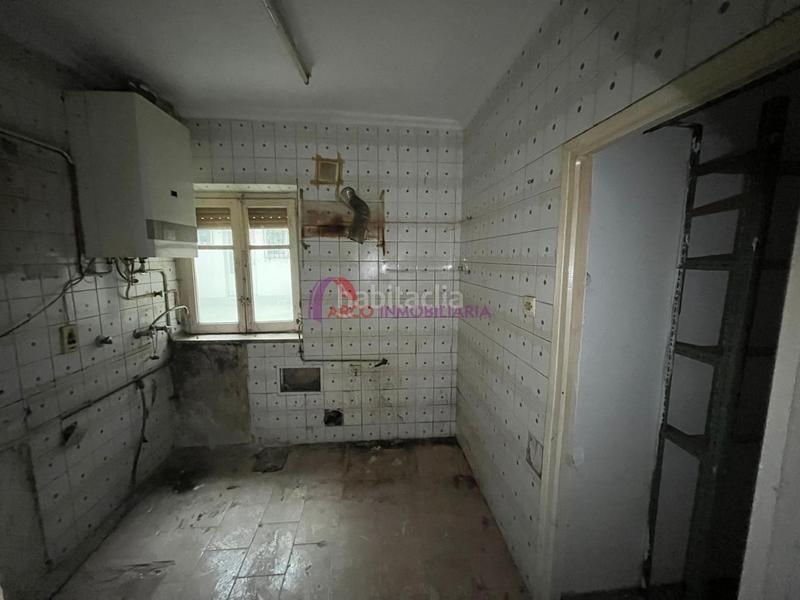 Foto a55a0636-e4df-42ad-bd45-b4fc8613fd21. Piso en Los Vadillos - R. Sanitaria - Pozanos Burgos