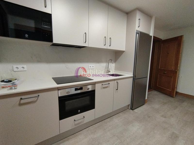Foto b1c52a75-f09c-476c-9e17-dd6a063818d5. Rent apartment with heating in Villa Pilar Burgos