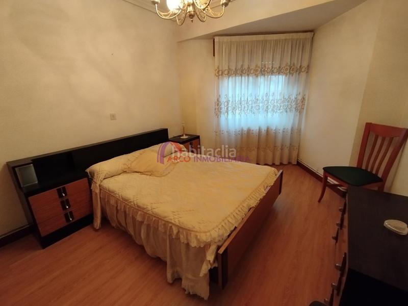 Foto 7b8f724d-3de3-4080-8c8f-4dfd11f9dd80. Flat with heating in San Agustín - Parque Europa Burgos