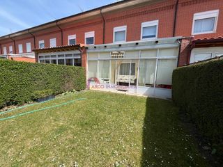 Semi detached house  Pintor dali