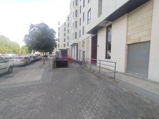 Aparcament cotxe a Hornillos