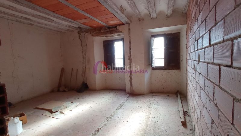 Foto 0fc1b548-a0c2-4af2-b879-739ee12d2686. Casa amb calefacció a Rabé de las Calzadas