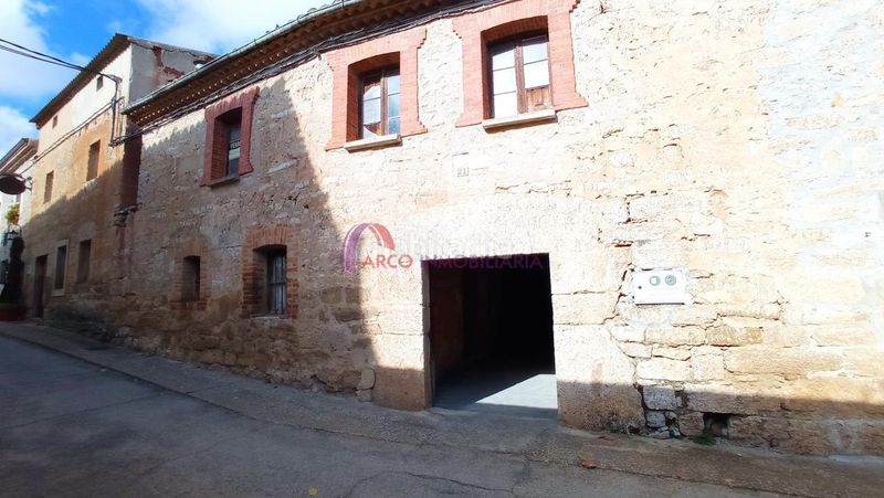 Foto 4d701bbf-2860-4592-8ac1-26c88c5f6239. Casa amb calefacció a Rabé de las Calzadas