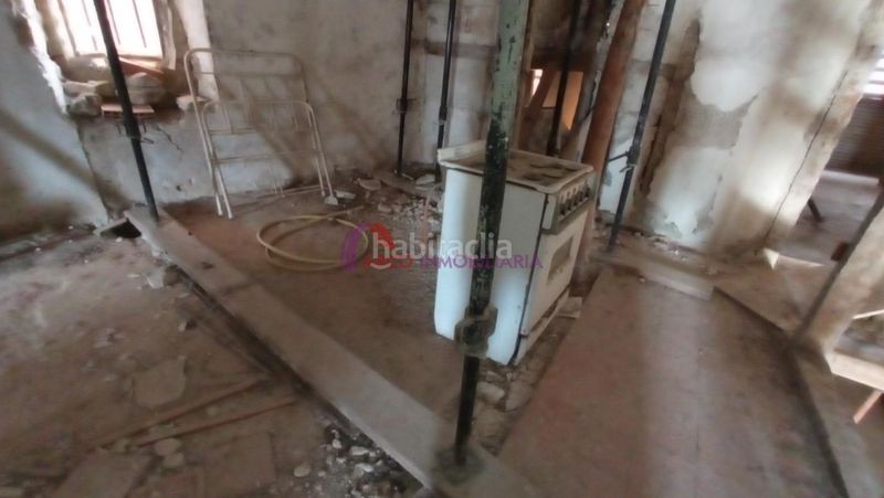 Foto 9166b87a-3fa7-43a2-b9ae-05de59e52118. Casa amb calefacció a Rabé de las Calzadas