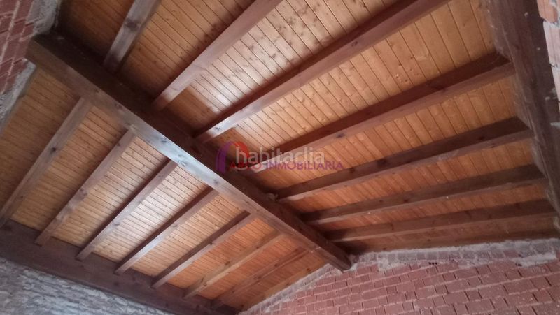 Foto ba15c156-322d-4718-a35d-381a26c0f2f3. Casa amb calefacció a Rabé de las Calzadas
