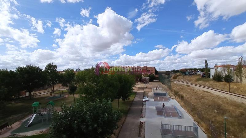 Foto 84cdb5be-bb5e-4a2c-b66d-ddb9dac73c0b. Dúplex en Villagonzalo Pedernales