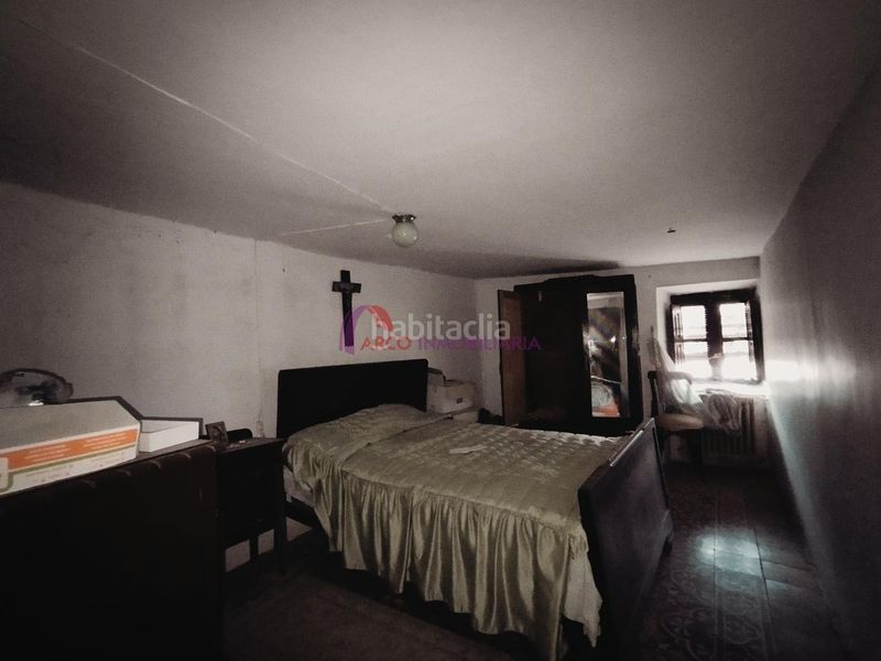Foto cbdda0f2-1dc8-4954-aaa5-f930a668f5e4. Casa adossada amb calefacció a Arcos