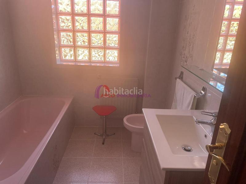 Foto 06301fb2-d78f-48a4-b8d6-badb9fde8207. Casa amb calefacció aparcament a Campolara