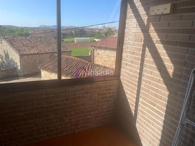 Foto 6fa9ead2-de4f-4139-82b3-1cb5e3e9340b. Casa amb calefacció aparcament a Campolara