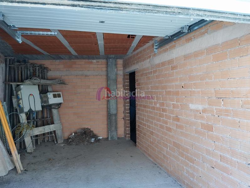 Foto 4cce4c2e-3d8e-4fcb-b4da-0567df5fc198. Casa adossada amb calefacció aparcament a Cayuela