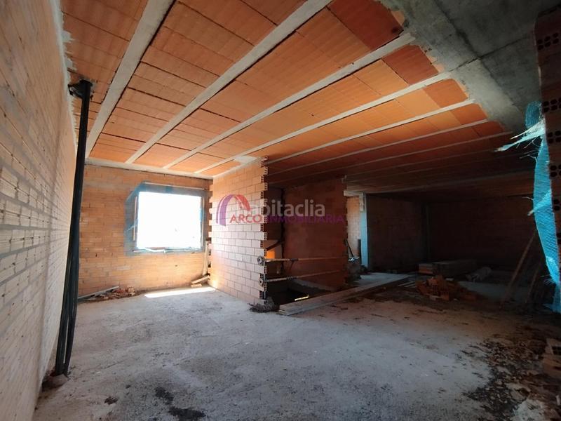 Foto acf2cfeb-2ed0-4640-89c7-5df891d293f8. Casa adossada amb calefacció aparcament a Cayuela