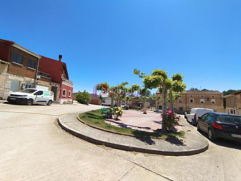 Foto eaf2654a-c025-4aa9-836c-106f5b6c9431. Casa adossada amb calefacció aparcament a Cayuela