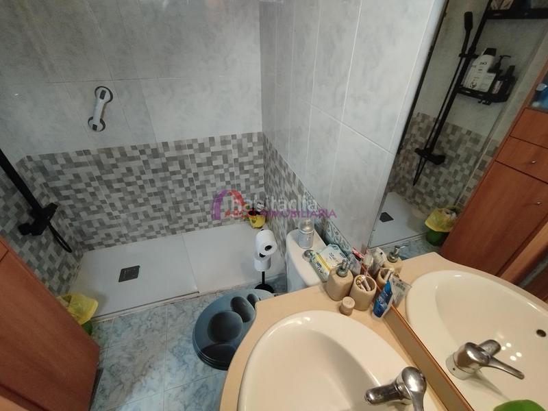 Foto a3d809b0-fdee-4d69-b9bd-46cac49cae0c. Semi detached house with heating parking in Villatoro Burgos