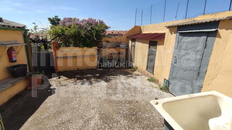 Foto e9a696a2-6b5c-4b47-8e33-ab043acd3293. Casa con riscaldamento parcheggio in Pizarrales Salamanca