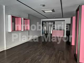 Local Comercial en Calle Zamora