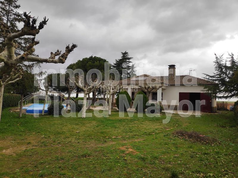 Foto 25e84093-1e1b-496c-be0d-158fd51317fd. Mas avec cheminée piscine dans Parada de Arriba