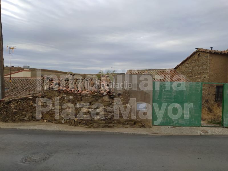 Foto 79691f65-448a-4c44-9d62-f87fcecc64fb. Terreny residencial a Terradillos
