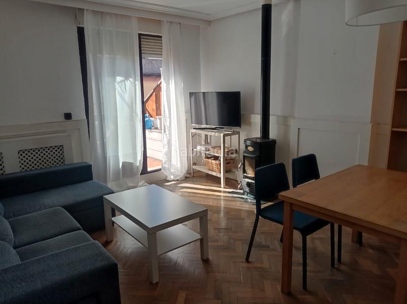 Foto 1bacea9f-f452-4474-946f-084370086435. Rent flat with heating in Salesas Salamanca