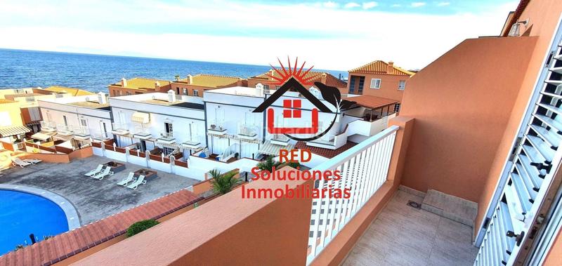 Foto d8a9b9d9-5d32-43c2-9e45-d7f986bda34a. Alquiler dúplex red alquila duplex con garaje, trastero y piscina en Candelaria