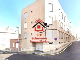 Aparcament cotxe a Tincer. Red1075. vende garaje c. salud tincer, sta cruz