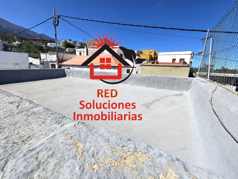 Foto 654bd519-3a25-46ff-8606-e5ffce72e2f0. Casa red vende casa terrera güimar en Centro Güímar