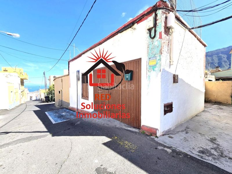 Foto 8d8a1e5e-ed94-44e3-99af-cea8a18ebb2d. Casa red vende casa terrera güimar en Centro Güímar