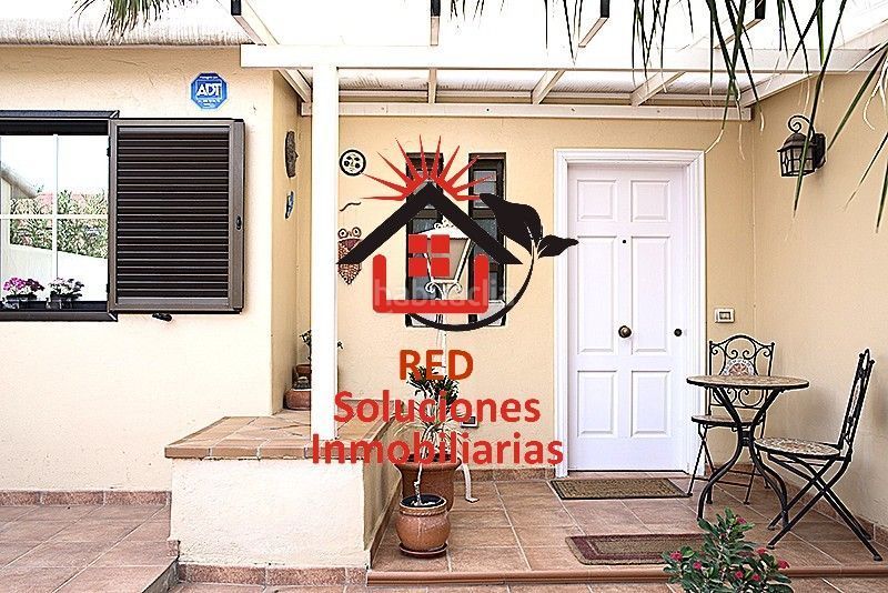 Foto d424b15a-5bd2-4bf9-b9e1-1bda34adac6e. Lloguer casa amb aparcament piscina a Cuevecitas - Malpaís Candelaria
