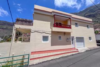 Masia a Calle san antonio. Casa con dos bonitos pisos en la parte alta de valle gran rey