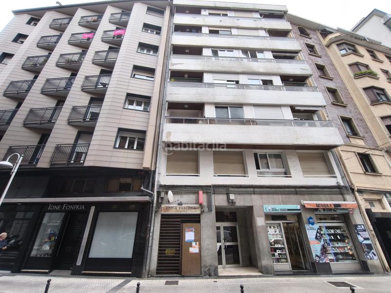 Foto 40bd5489-4b5a-4159-aa36-a34a80cfd780. Business premise in eskalantegi kalea 21 in Pasaia