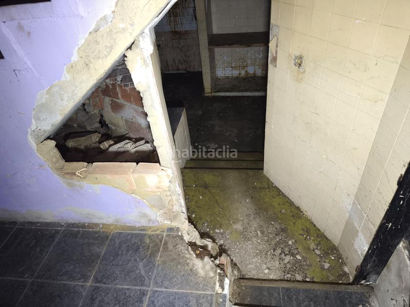 Foto 8ce78b72-49f1-47a5-a97b-a0e3e7602c8c. Business premise in eskalantegi kalea 21 in Pasaia