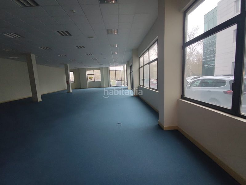 Foto eb2cc8fd-e9b9-4e8f-810d-9cd2fa317c5e. Büro in zumar hiribidea 1 in Betoño Vitoria - Gasteiz