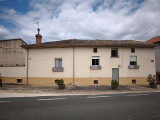 Masia a Carretera santa cruz de campezo 3. Casa + huerta y edificio + solar en genevilla
