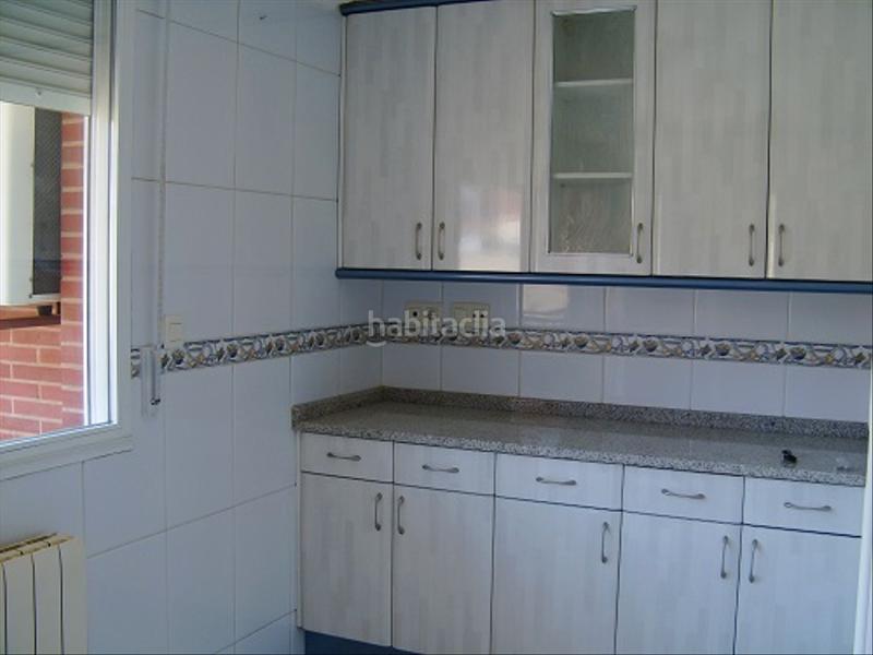 Foto ef62e05e-a0fd-4d96-9aea-1c35f4208660. Piso en calle alberite 39 piso en Villamediana de Iregua