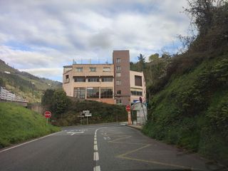 Nau industrial  Sagar-erreka kalea 3. Nave industrial en soraluze