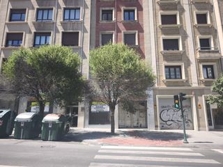 Local Comercial a Calle de Olite 18