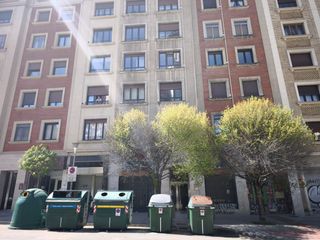 Local Comercial a Calle de Olite 18