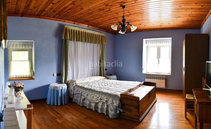 Foto b48ca84a-4d74-4489-9277-3c542f39ed00. Casa amb xemeneia calefacció a Asparrena