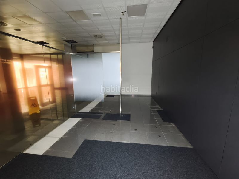 Foto b76d4384-7ed0-4564-936a-99e4e274aceb. Local comercial a oihenart kalea 7 a Antiguo Donostia - San Sebastián