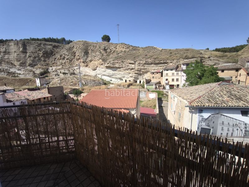 Foto 63b39428-6d60-46ba-9445-67b13024ffb2. Pis a calle ancha 76 a Lodosa