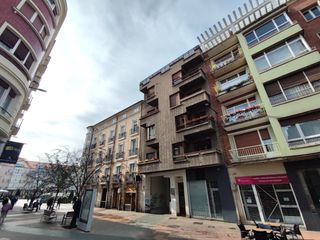Pis a Fundadora de las siervas de jesus kalea 3. Piso en el centro de vitoria-gasteiz
