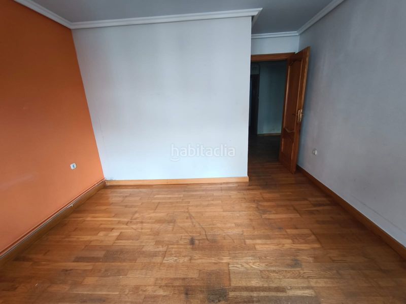 Foto f808af89-5fbe-48ec-a82d-9a20787ab44b. Pis a Legorreta